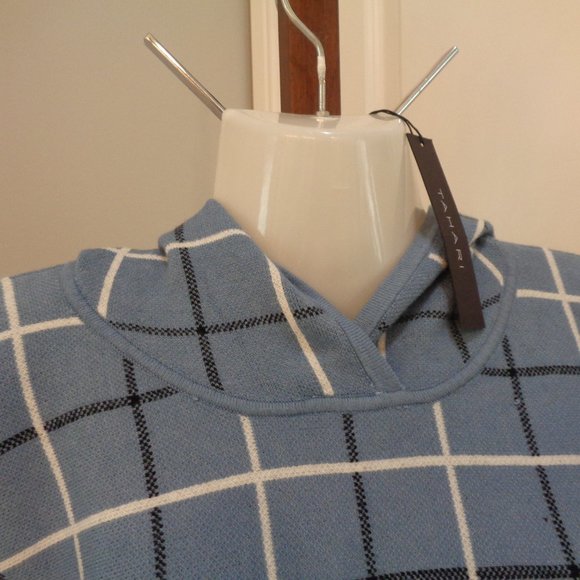 Tahari Poncho Blue Plaid Hooded NWT One Size - Picture 2 of 10